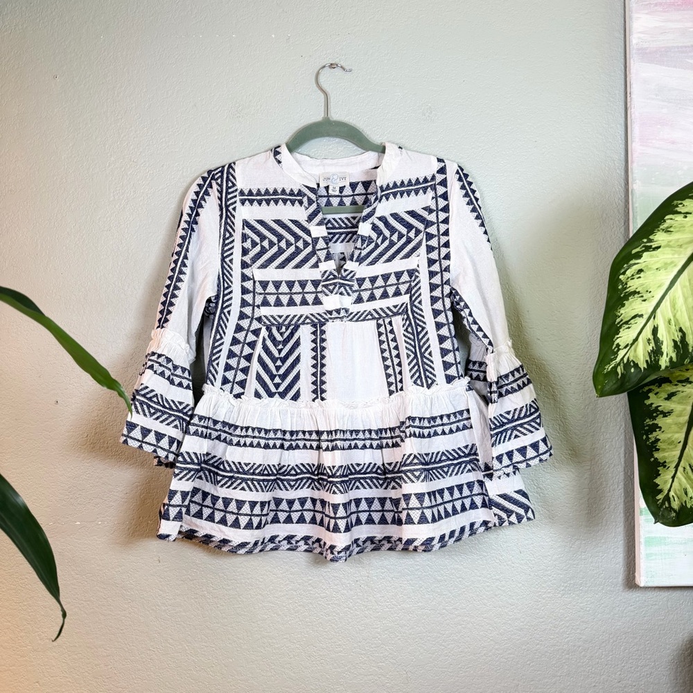 Jun & Ivy Cotton Mediterranean Blue White Notch V Neck Ruffle Hem Bohemian Top M